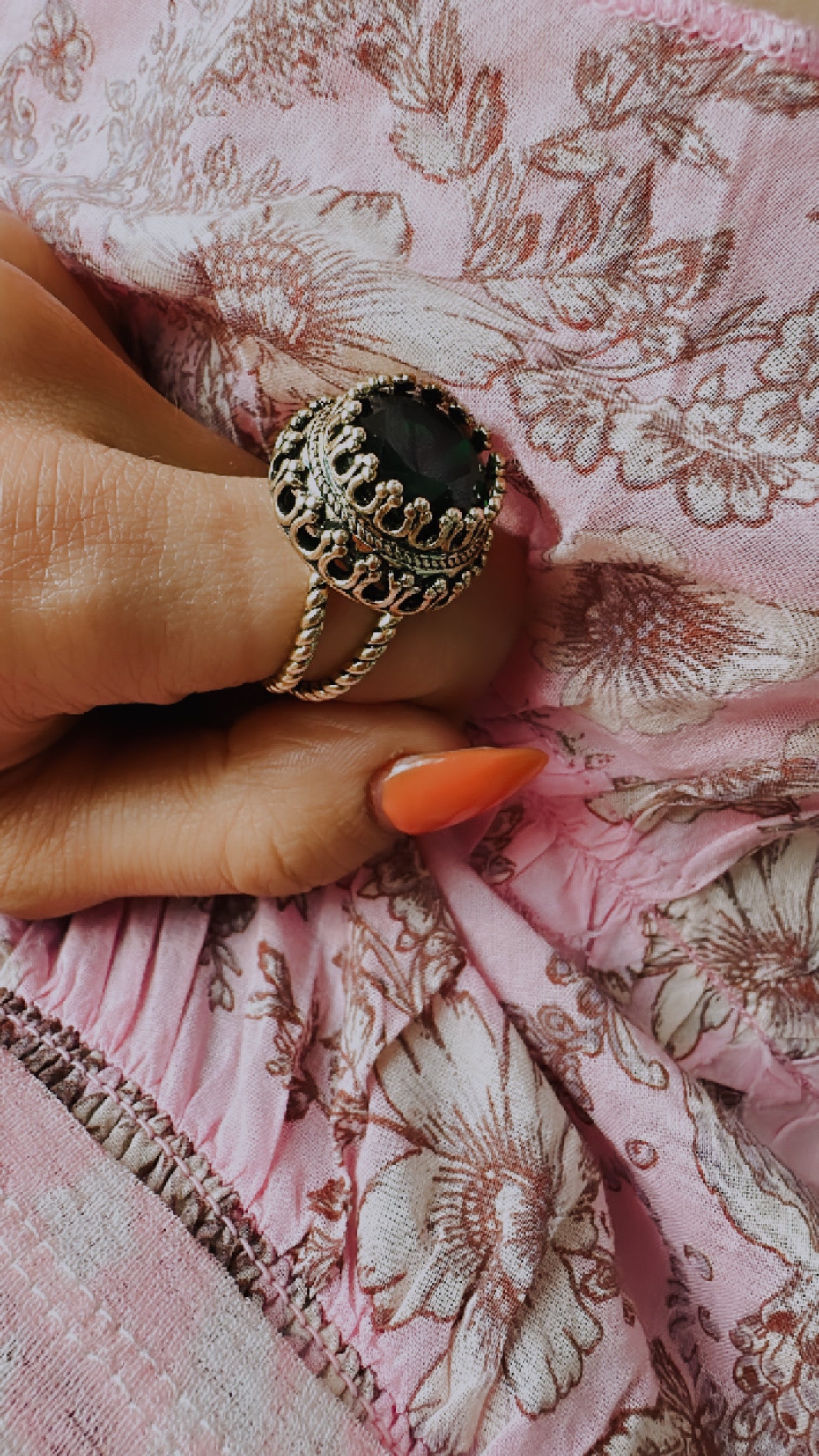 Queen Ring