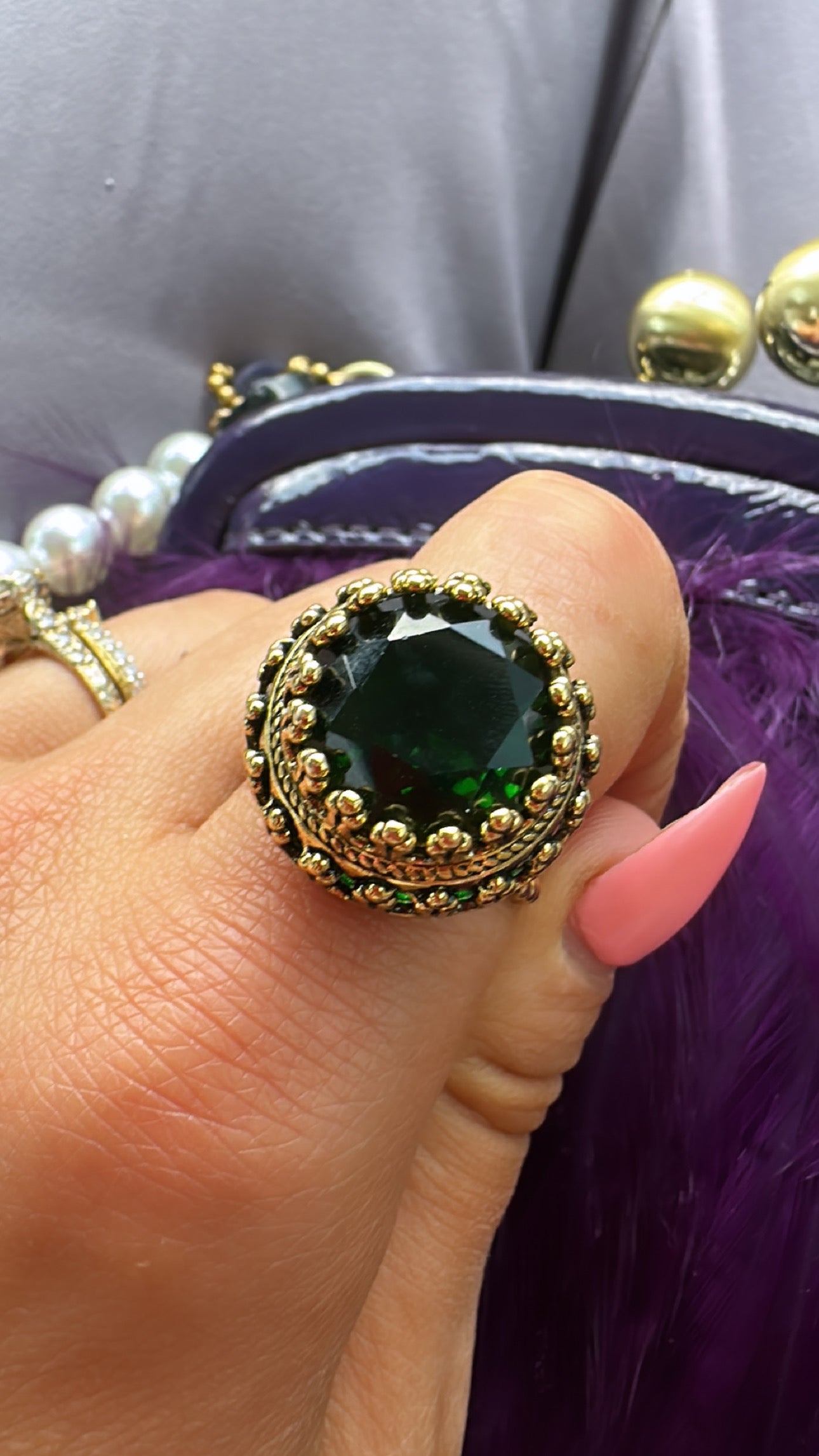 Queen Ring