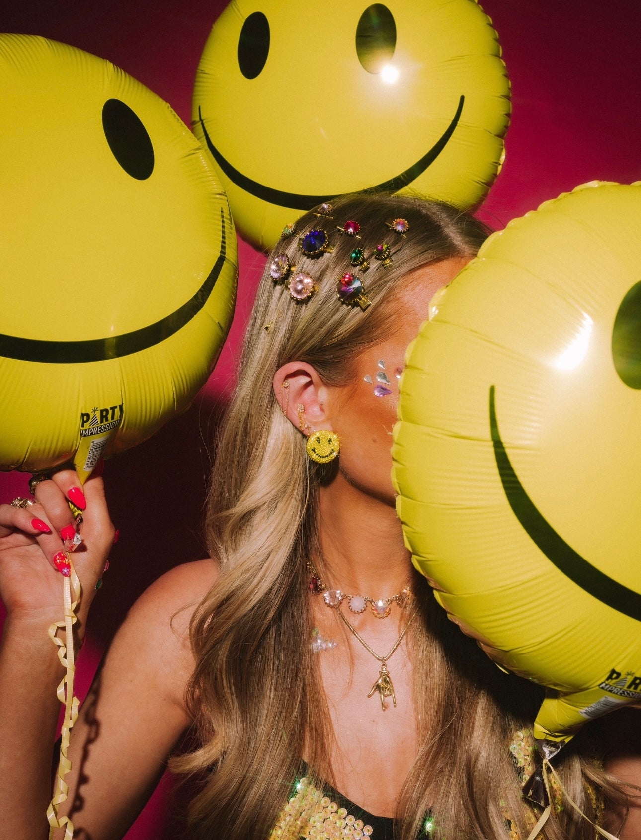 SMILEY STUDS